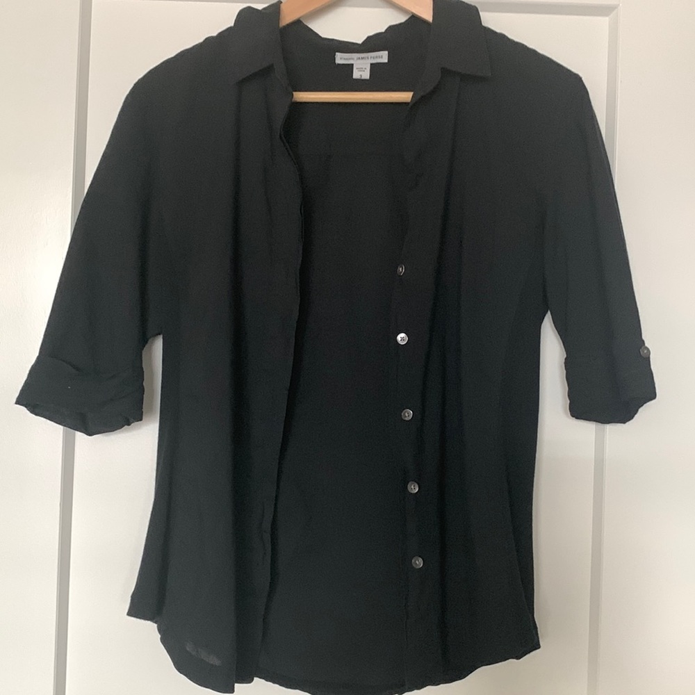 James perse black shirt